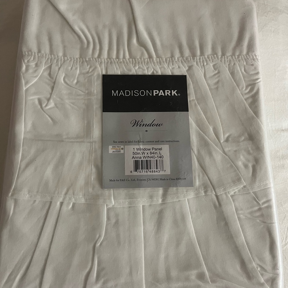 Madison park Anna ruffle curtain panels lot /4 - Picture 4 of 5